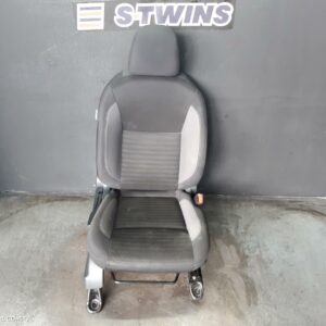 2021 Nissan Navara Front Seat Np300 Rh Front Cloth Black 12/20- 326856