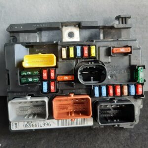 2019 Nissan Xtrail Fuse Box Under Dash T32 02/14- 84116
