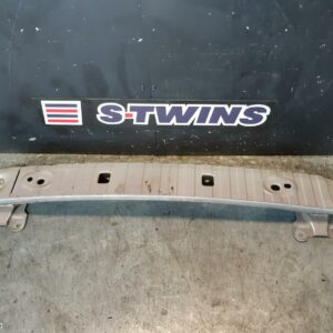 2008 Volvo C30 R Bar Bracket Reinfo Centre Bracket 04/07-07/13 108886