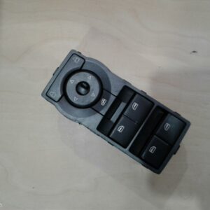 2008 Holden Commodore Pwr Dr Wind Switch Front Centre Masterswitch 4 Door Grey Ve 08/06-04/13 55644