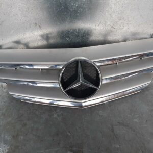 2008 Mercedes B Class Grille Radiator Grille W245 Chrome Pack 3 Horizontal Bar Type 11/05-05/08 88720
