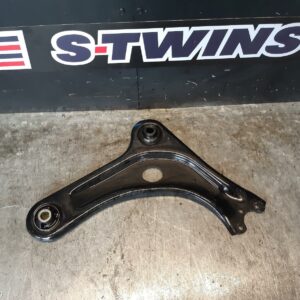 2014 Citroen C3 Right Front Lower Control Arm A51 09/13-01/16 107386