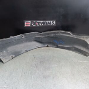 2016 Mitsubishi Pajero Right Guard Liner Pajero Sport Qe Front 10/15-10/19 244027